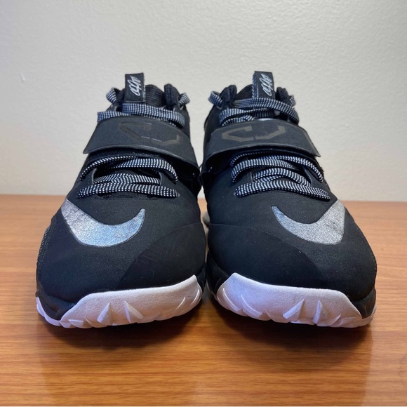 Nike CJ Zoom Trainer - Picture 9 of 9